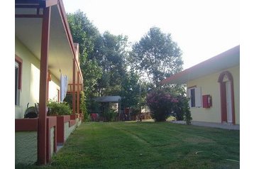 Grèce Privát Katerini, Extérieur